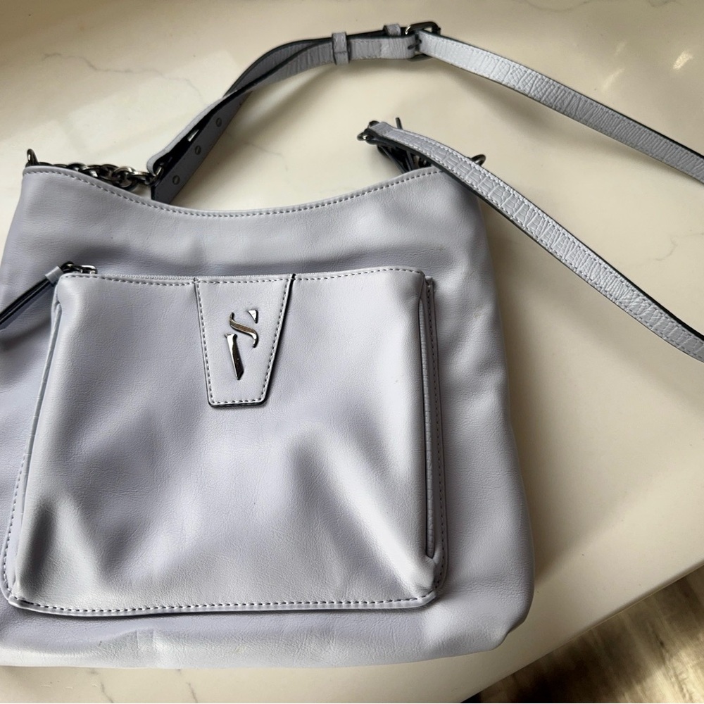 Simply Vera Vera Wang Light Gray Crossbody Bag